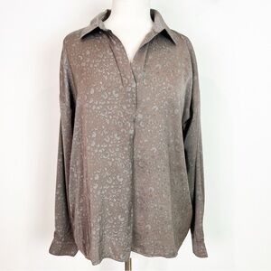 GRADE & GATHER BROWN GRAY PATTERN HENLEY NECKLINE POPOVER BLOUSE MEDIUM